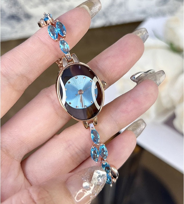 Ceas cu bratara din zircon colorat pentru femei
