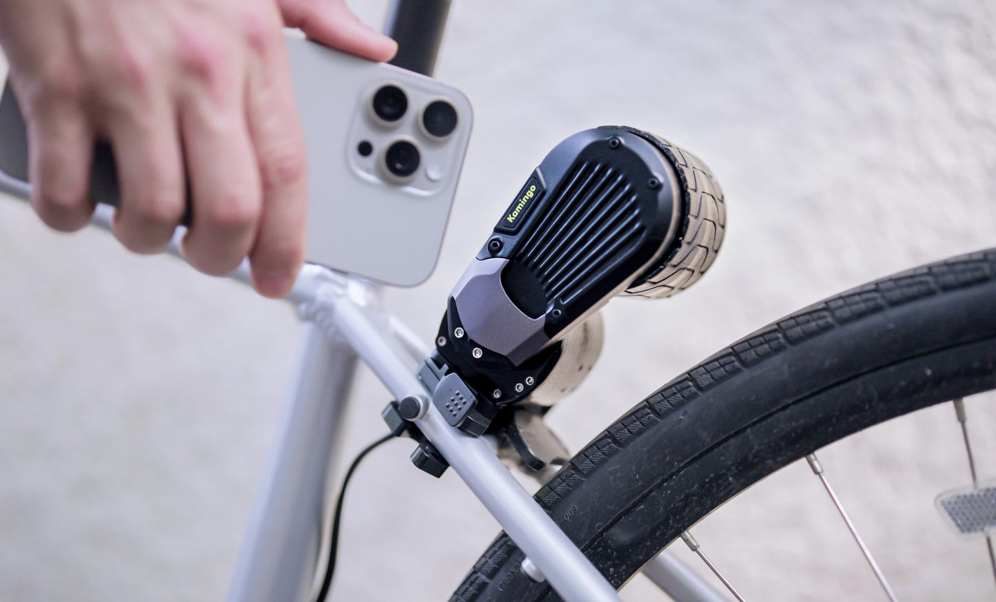 Kamingo: Transformă-ți bicicleta într-o bicicletă electrică de 750W în 10 secunde