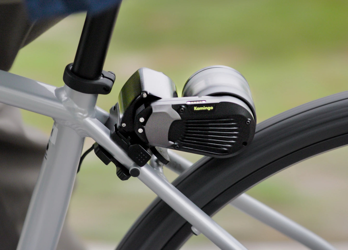 Kamingo: Transformă-ți bicicleta într-o bicicletă electrică de 750W în 10 secunde