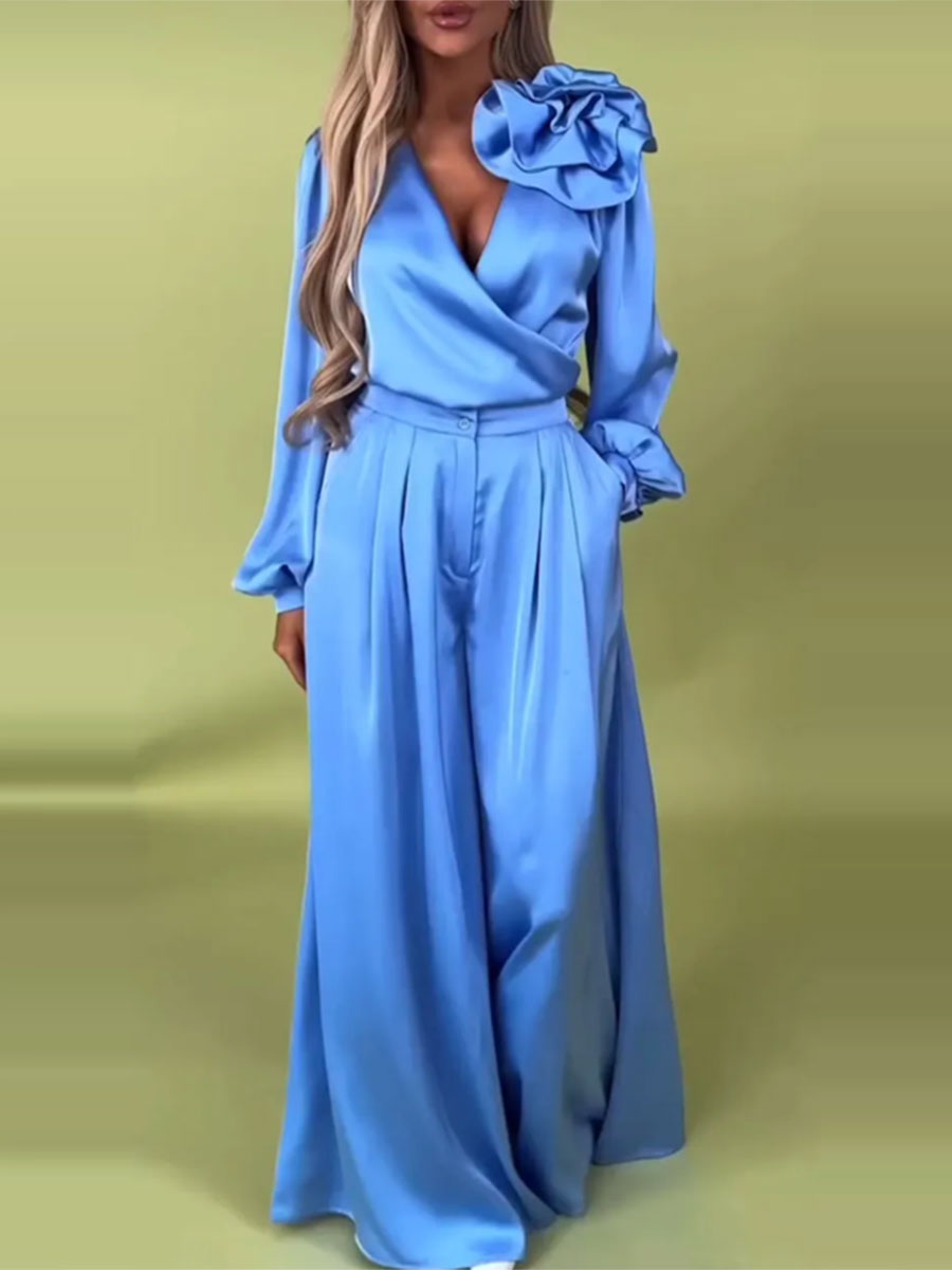 Set luxos cu cămașă din satin și pantaloni largi