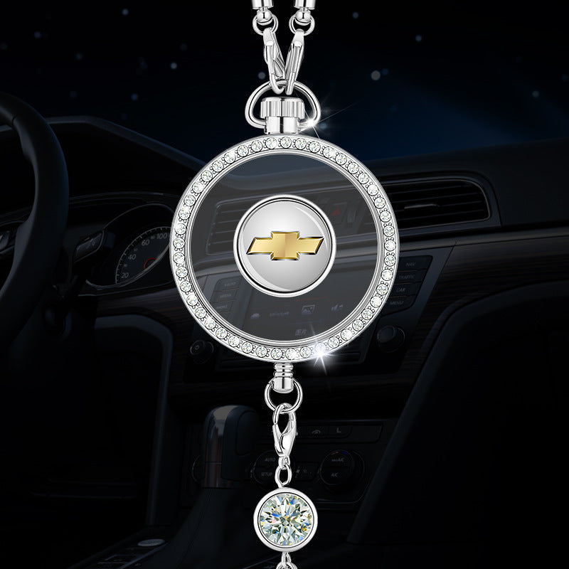 Pandantiv cu logo pentru aromaterapie auto, realizat din metal și diamante