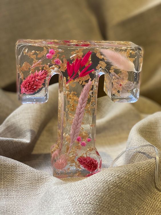 🌸Veioză de noapte din rășină florală, lucrată manual