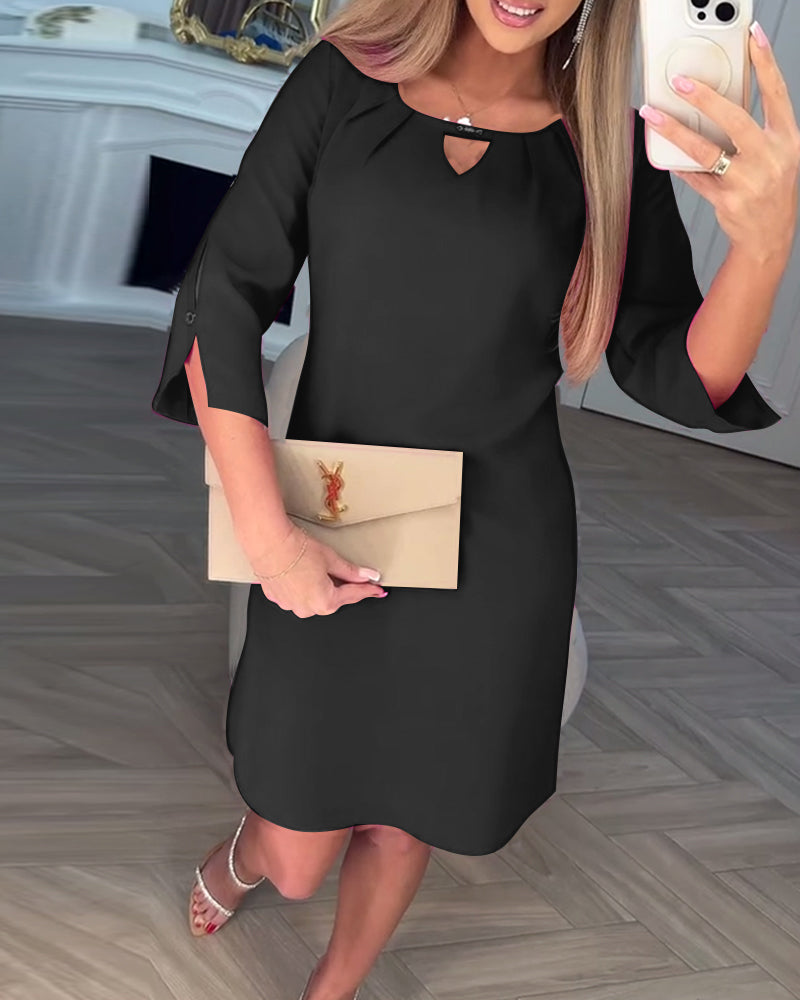 Rochie elegantă, monocoloră, simplă, în formă de V