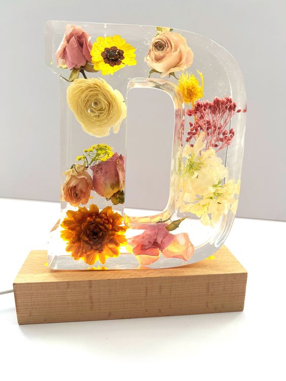 🌸Veioză de noapte din rășină florală, lucrată manual