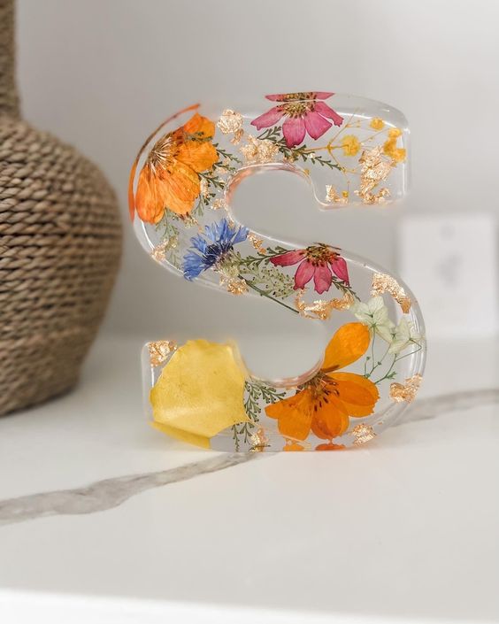 🌸Veioză de noapte din rășină florală, lucrată manual